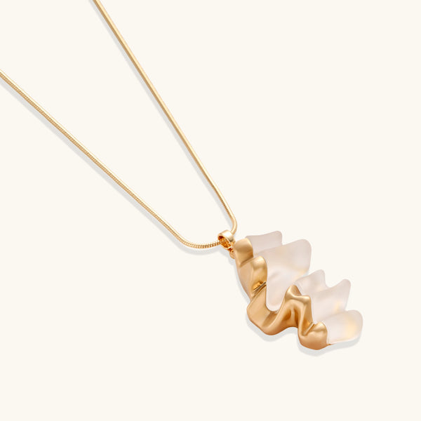 Pearlfoam Wave Necklace
