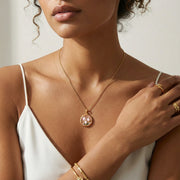 Roseglass Garden Pearl Pendant