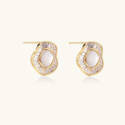 Sunhalo Pearl Studs