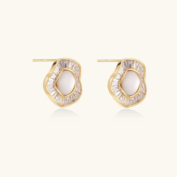 Sunhalo Pearl Studs