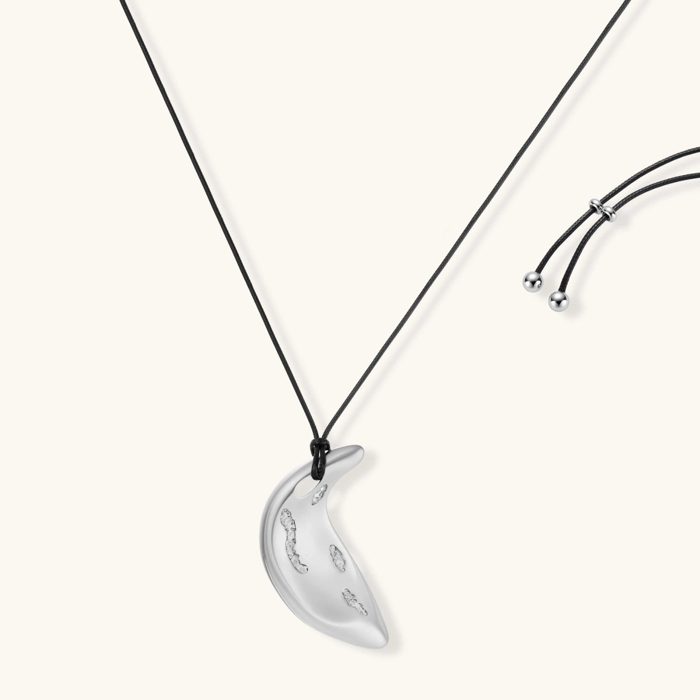 Crater-Silver Necklace