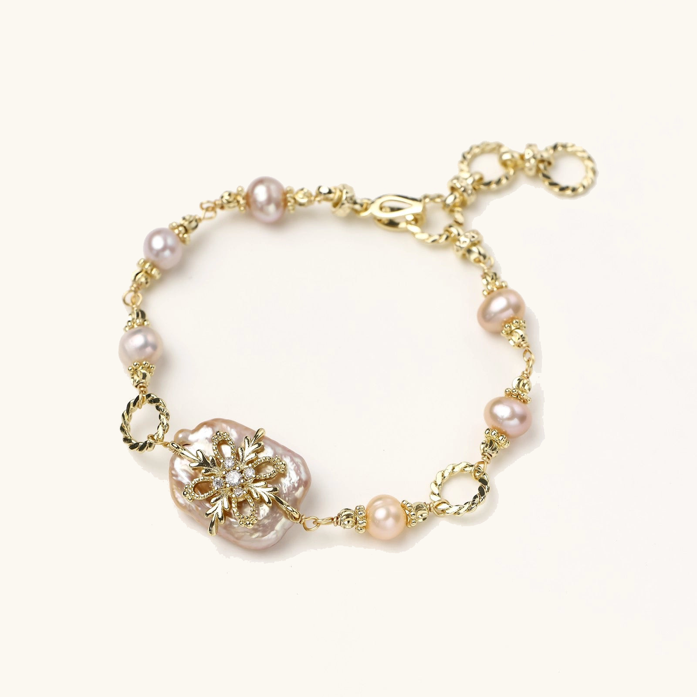 Bloomlace Baroque Pearl Bracelet