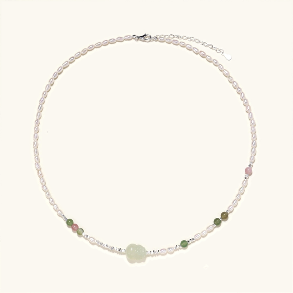 Jadeglade Pearl Necklace
